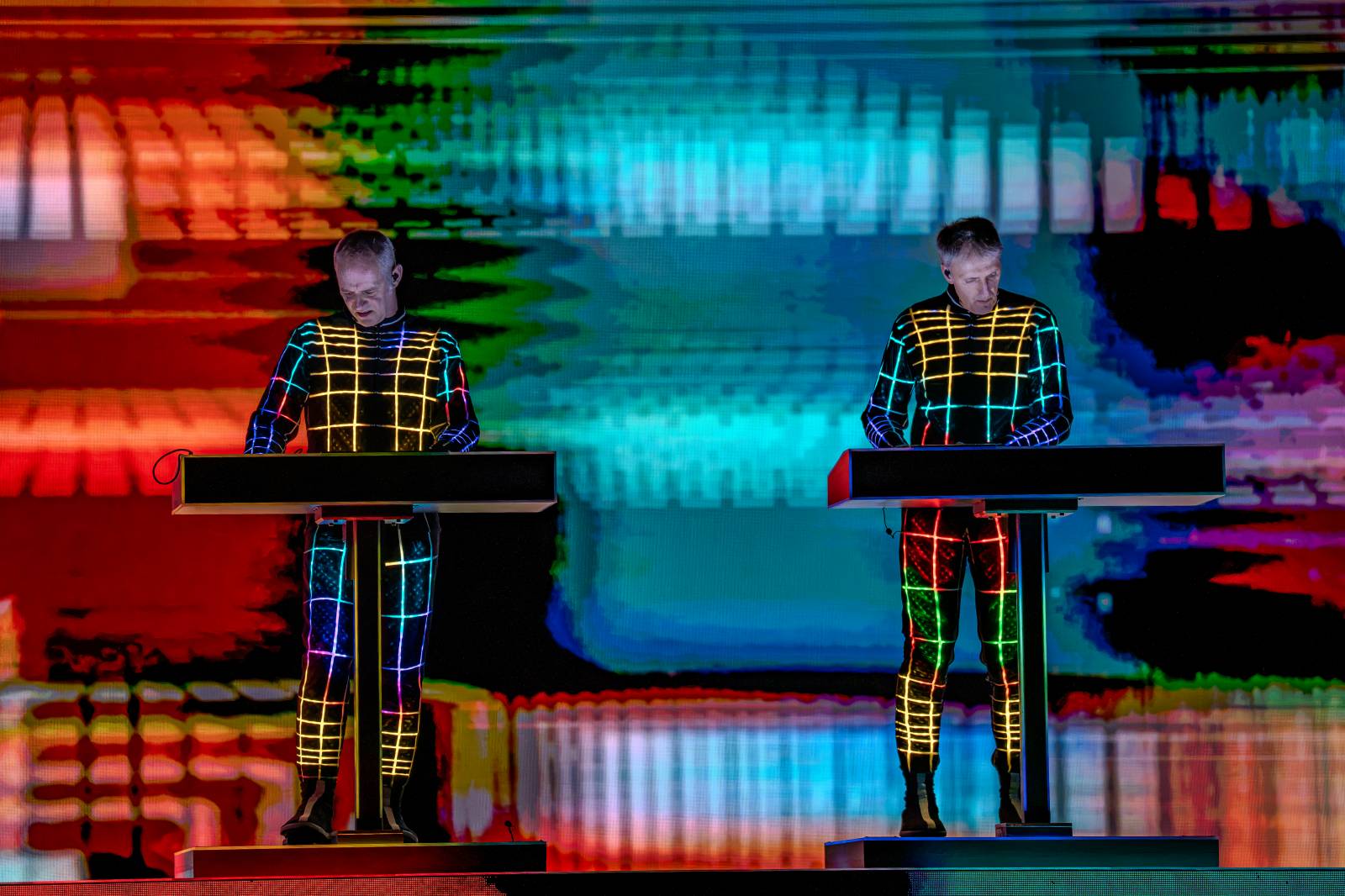 Duchovní otcové taneční a elektronické scény zpátky v Praze. Kraftwerk vystoupili ve Foru Karlín