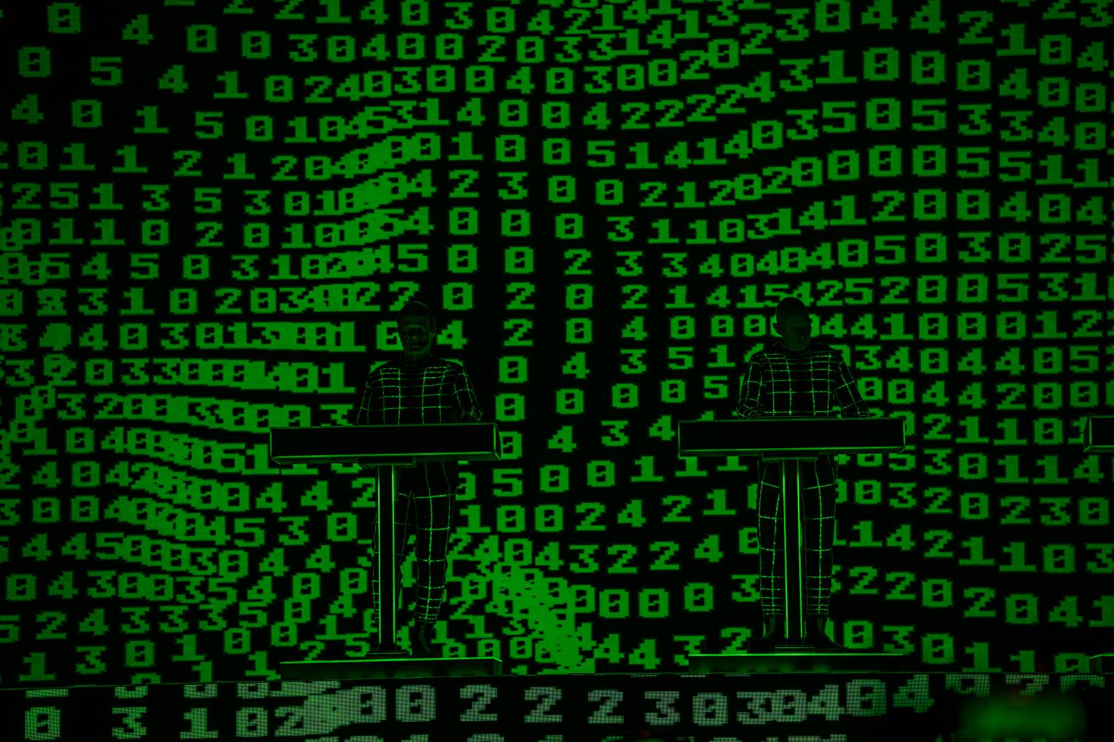 Duchovní otcové taneční a elektronické scény zpátky v Praze. Kraftwerk vystoupili ve Foru Karlín