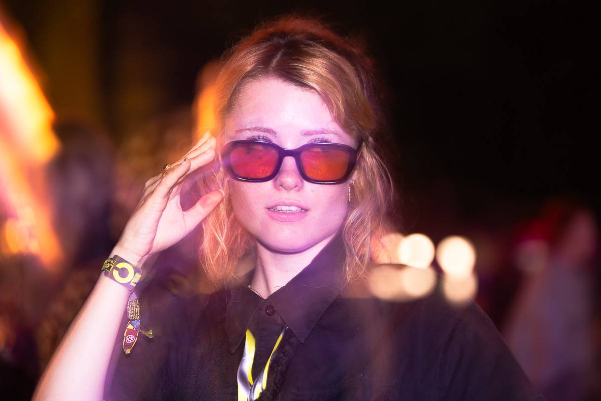 Chaos na Colours: Festival přerušila bouřka. Fanoušci na Mobyho tančili a zpívali v dešti