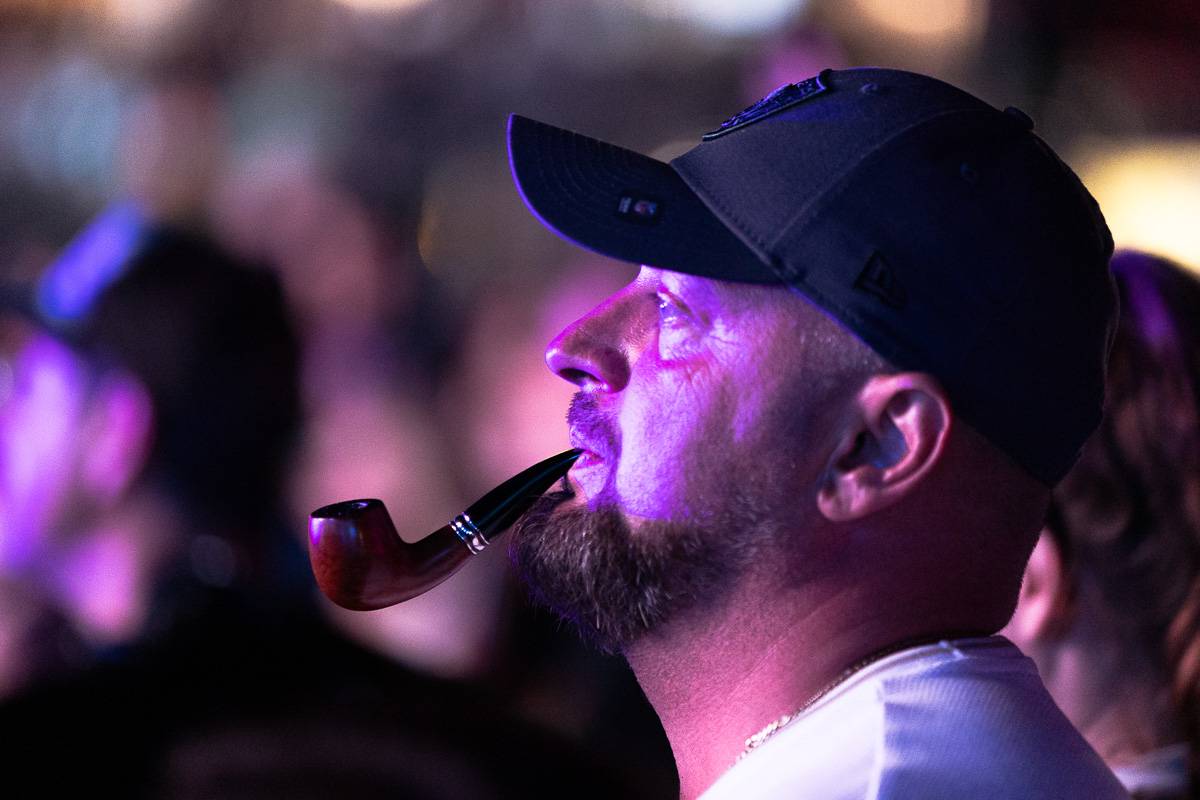 Chaos na Colours: Festival přerušila bouřka. Fanoušci na Mobyho tančili a zpívali v dešti