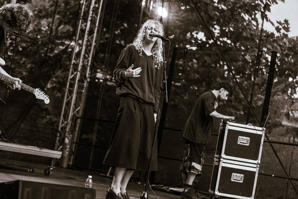 Colours of Ostrava uzavřel své brány: Extravagantní Peaches, skvělá Lorde i silný hlas Teddyho Swimse