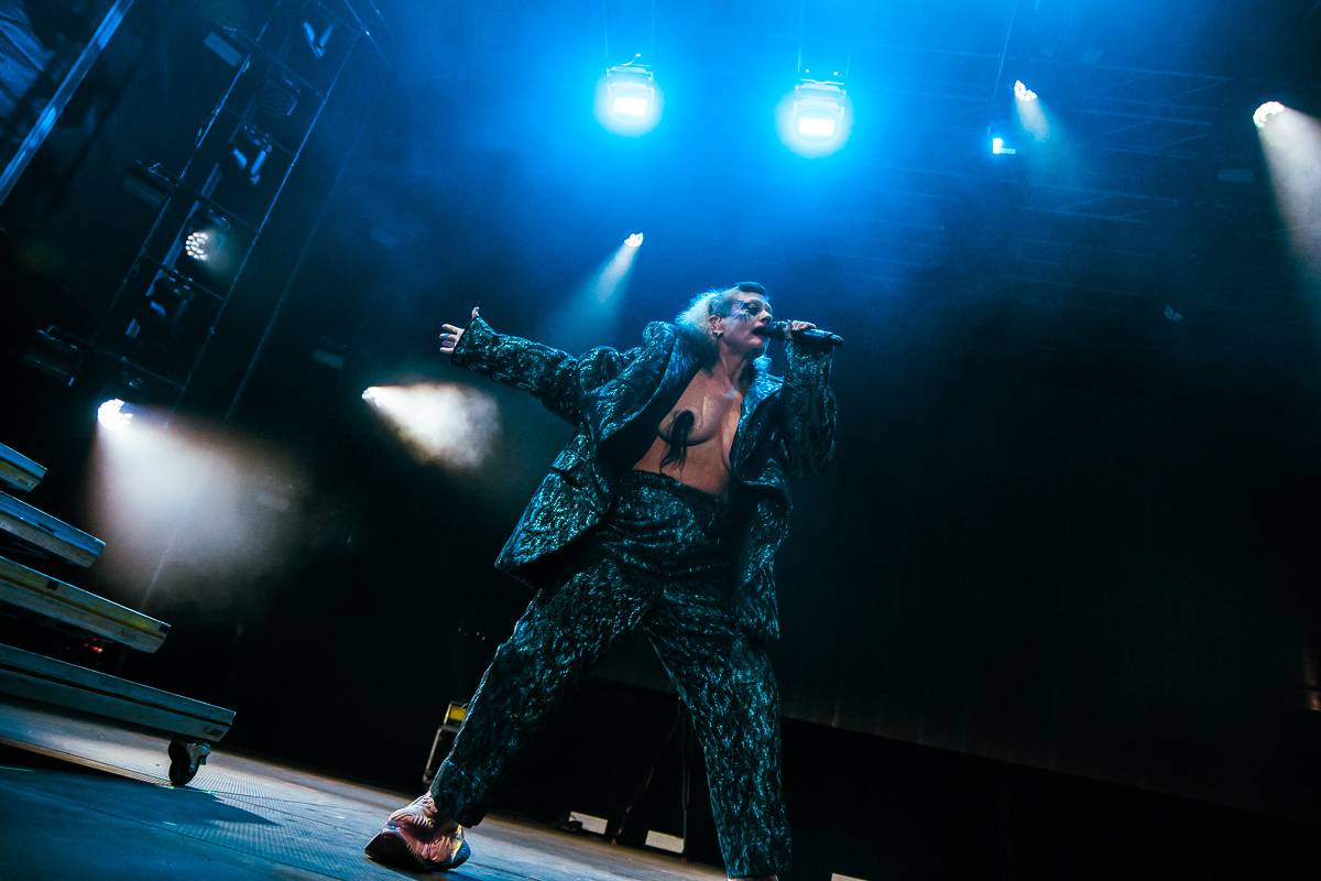 Colours of Ostrava uzavřel své brány: Extravagantní Peaches, skvělá Lorde i silný hlas Teddyho Swimse