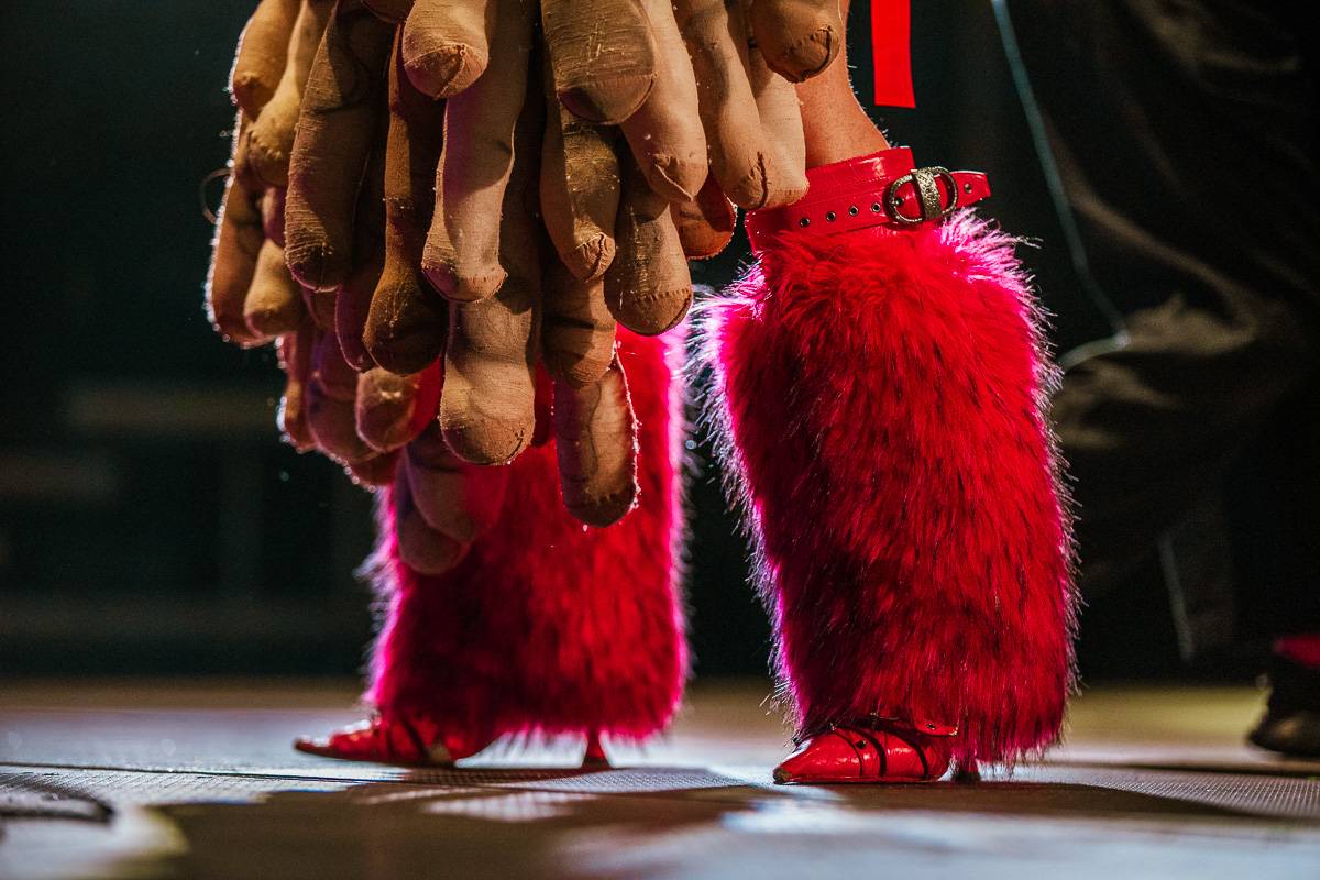 Colours of Ostrava uzavřel své brány: Extravagantní Peaches, skvělá Lorde i silný hlas Teddyho Swimse
