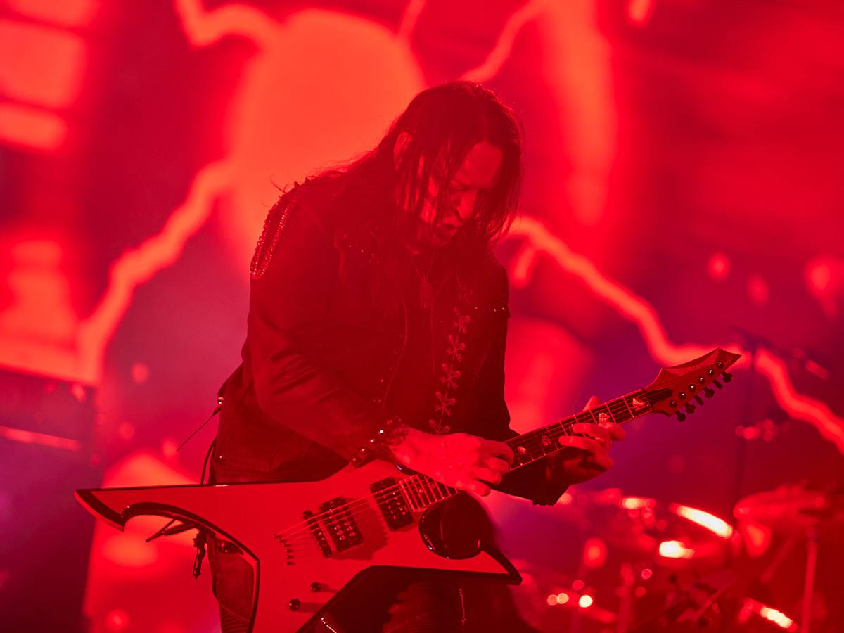 Masters of Rock, den třetí. Nekončící řada plaváčků při Feuerschwanz a Arch Enemy s novou zpěvačkou