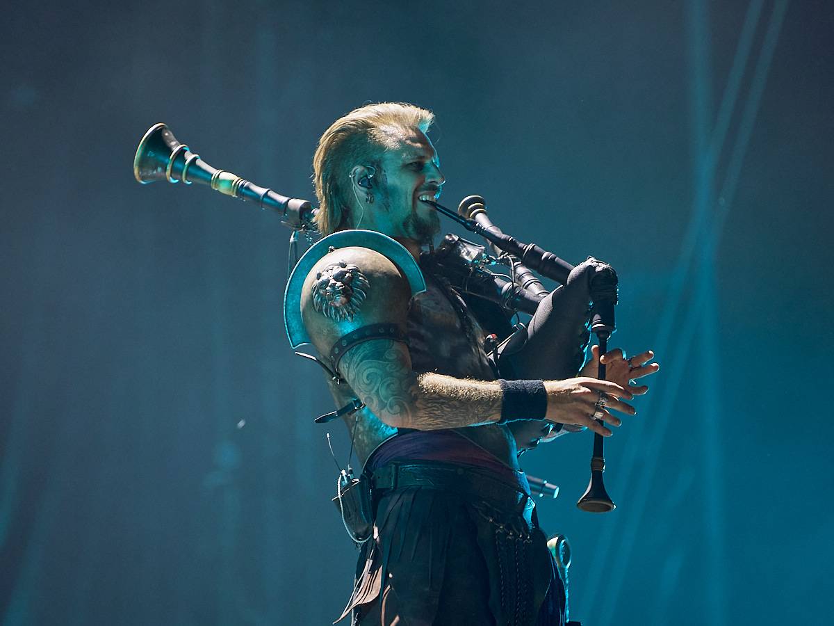 Masters of Rock, den třetí. Nekončící řada plaváčků při Feuerschwanz a Arch Enemy s novou zpěvačkou