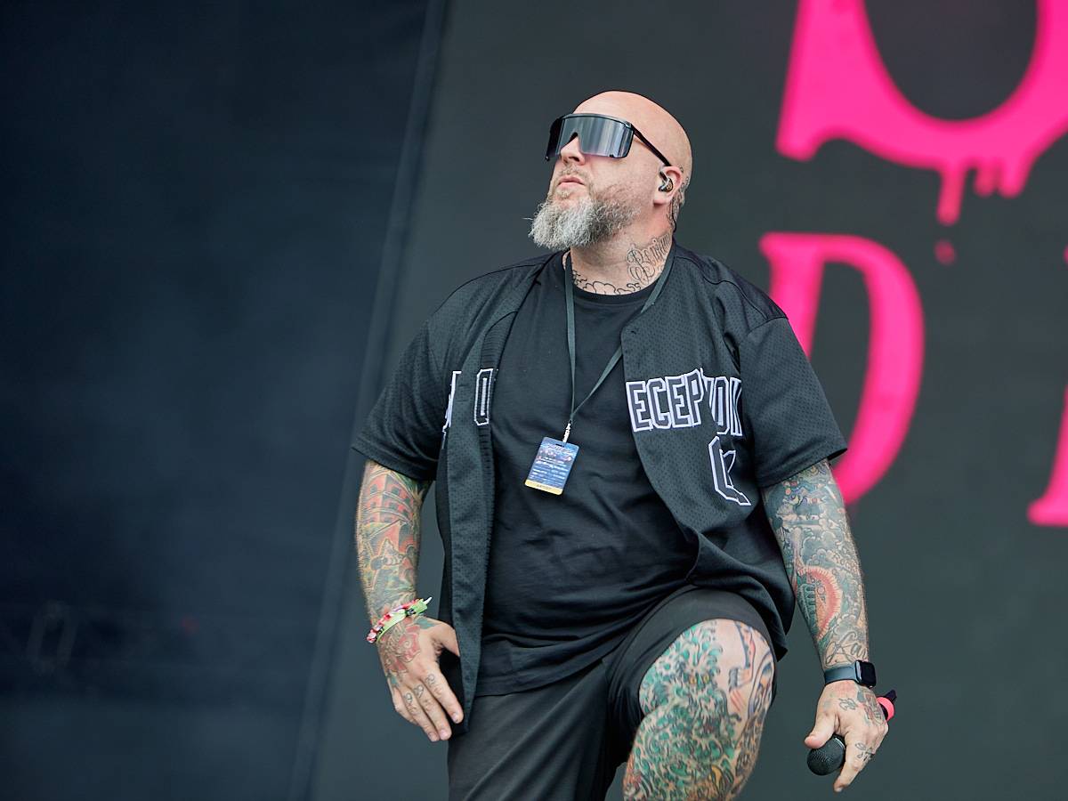 Masters of Rock, den třetí. Nekončící řada plaváčků při Feuerschwanz a Arch Enemy s novou zpěvačkou