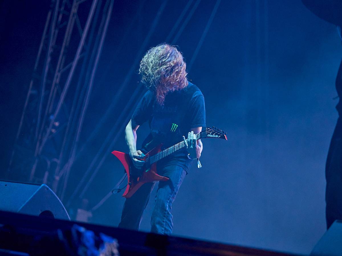 Masters of Rock, den třetí. Nekončící řada plaváčků při Feuerschwanz a Arch Enemy s novou zpěvačkou