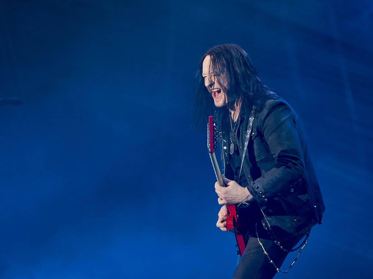Masters of Rock, den třetí. Nekončící řada plaváčků při Feuerschwanz a Arch Enemy s novou zpěvačkou