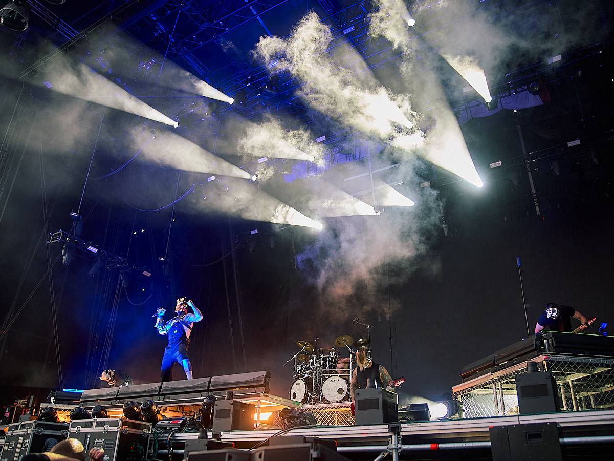 Masters of Rock, den čtvrtý. Podpásovka od počasí, hrůzostrašní Lordi, rozzuření grizzliové Slaughter To Prevail a extravagantní Marilyn Manson