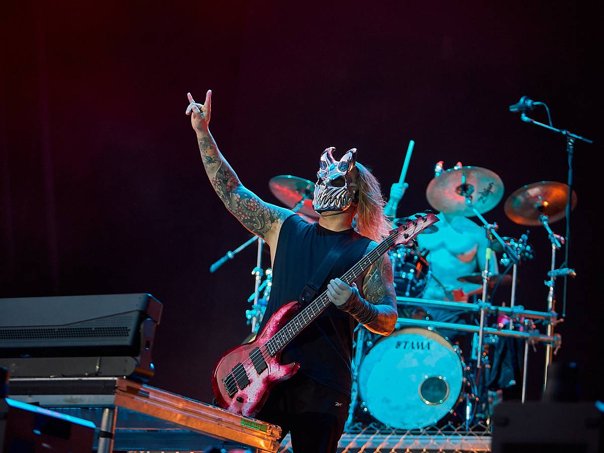 Masters of Rock, den čtvrtý. Podpásovka od počasí, hrůzostrašní Lordi, rozzuření grizzliové Slaughter To Prevail a extravagantní Marilyn Manson