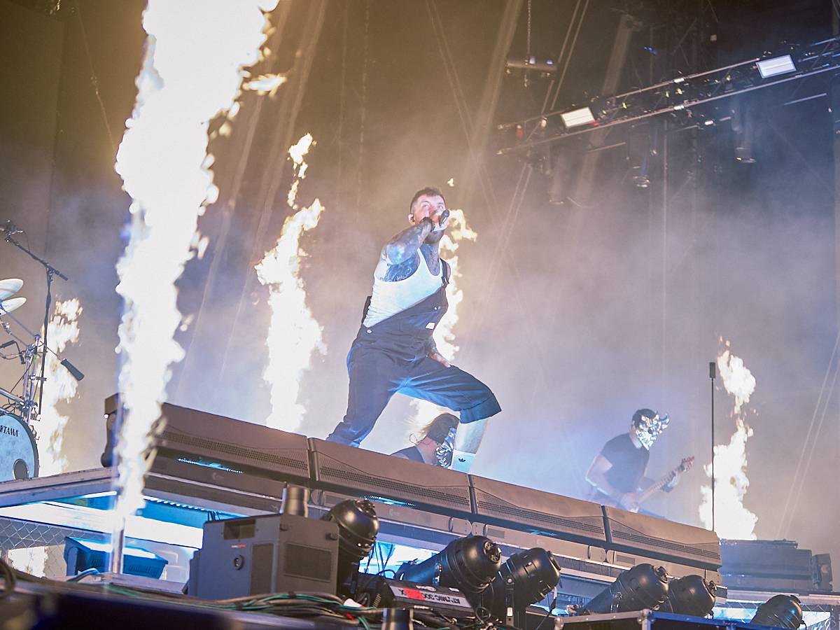 Masters of Rock, den čtvrtý. Podpásovka od počasí, hrůzostrašní Lordi, rozzuření grizzliové Slaughter To Prevail a extravagantní Marilyn Manson