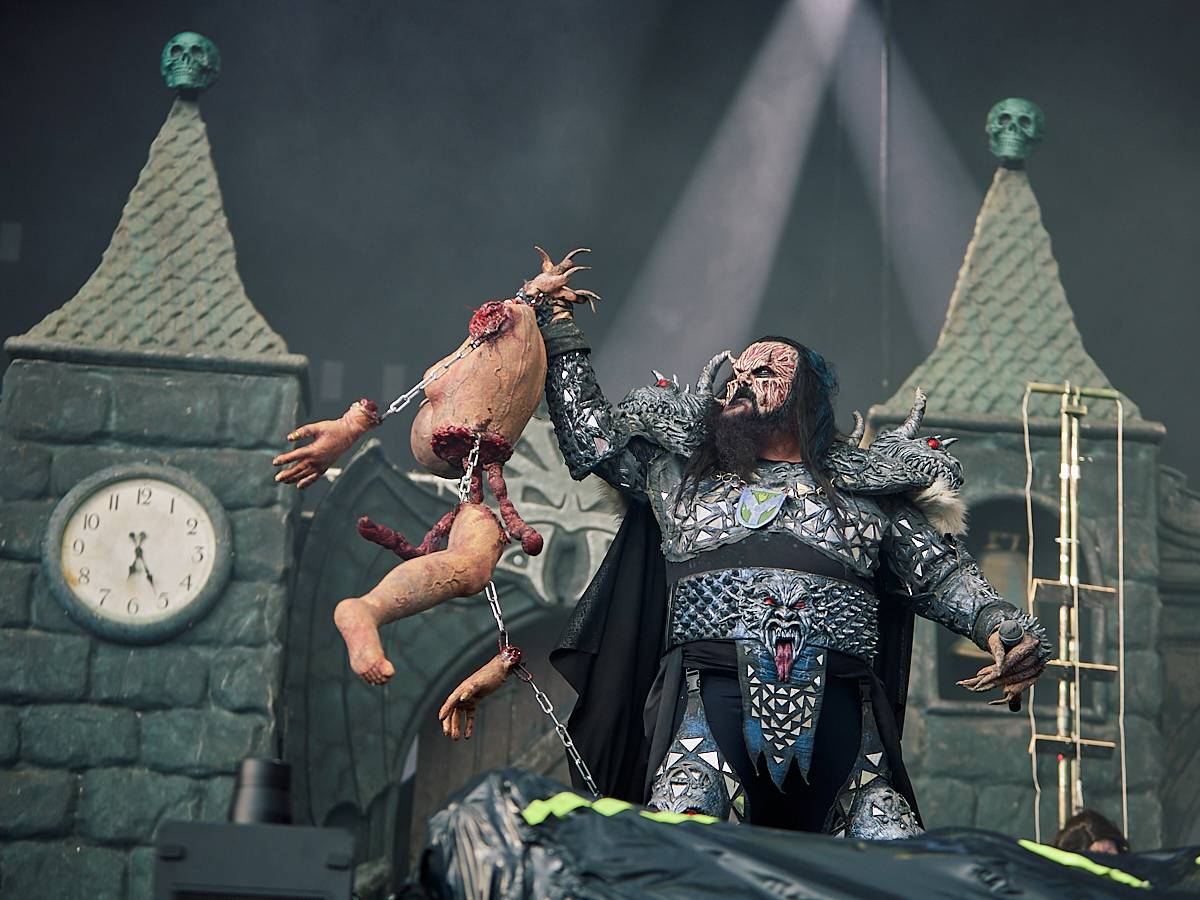 Masters of Rock, den čtvrtý. Podpásovka od počasí, hrůzostrašní Lordi, rozzuření grizzliové Slaughter To Prevail a extravagantní Marilyn Manson