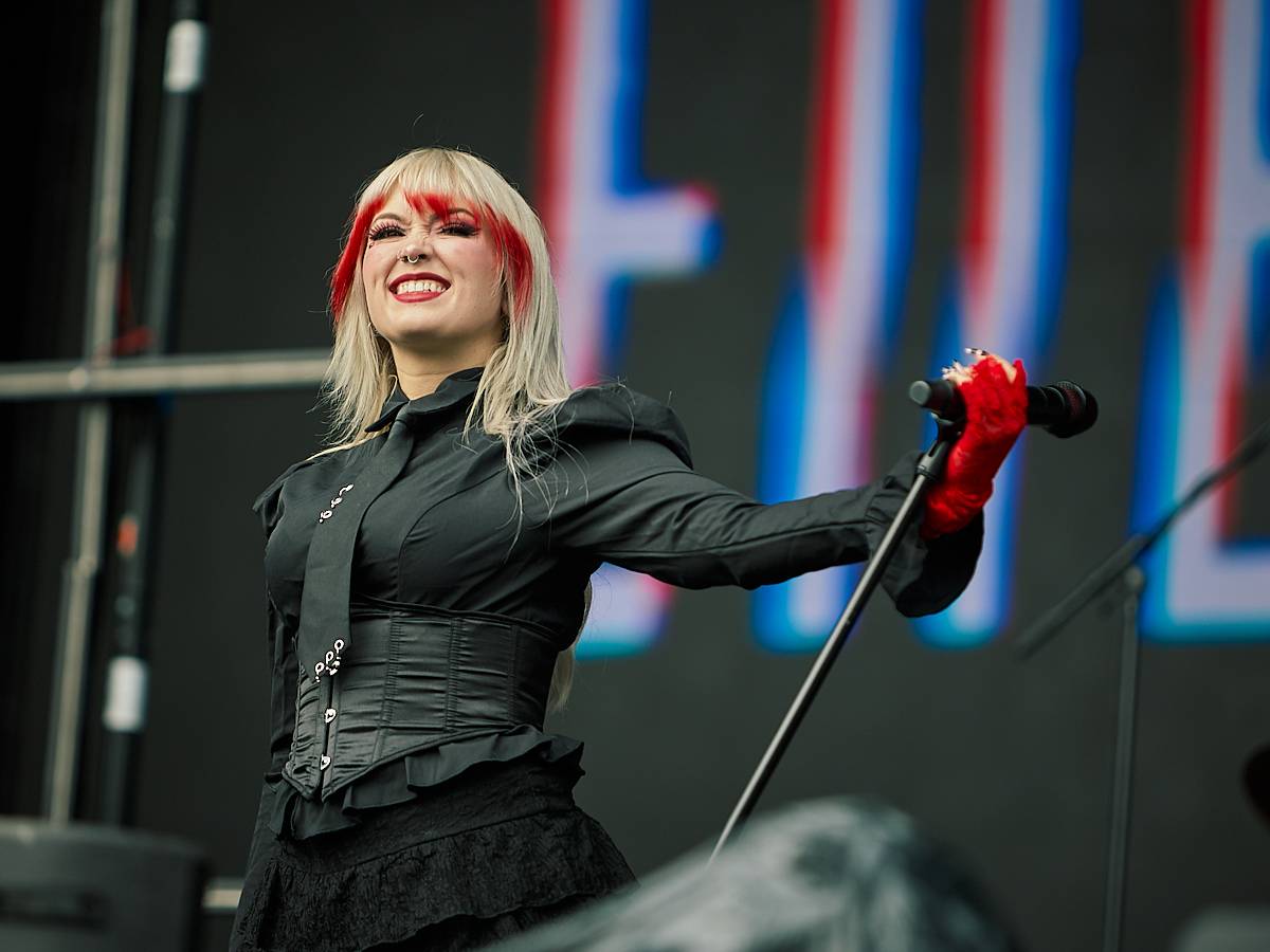 Masters of Rock, den čtvrtý. Podpásovka od počasí, hrůzostrašní Lordi, rozzuření grizzliové Slaughter To Prevail a extravagantní Marilyn Manson