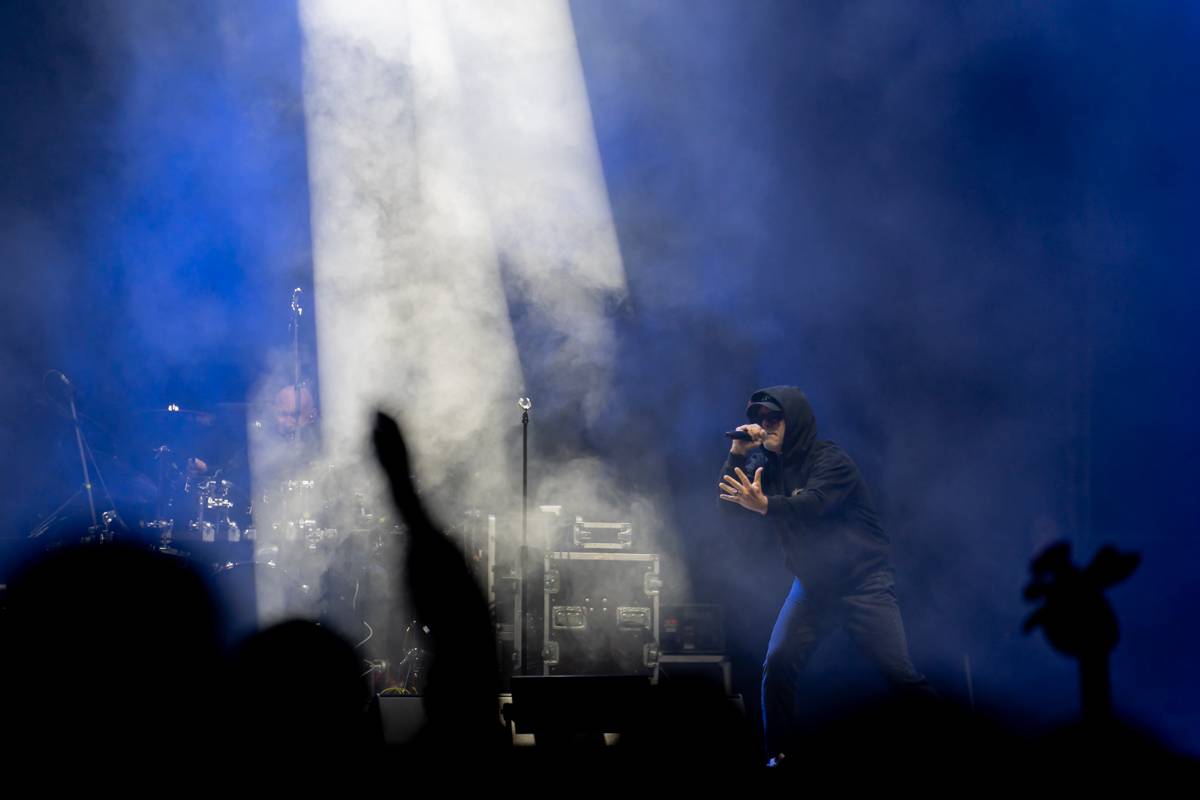 Benátská! odstartovala. Koncert Richarda Müllera zrušil déšť, No Name roztančili dav a Mirai poskládali novou kapelu