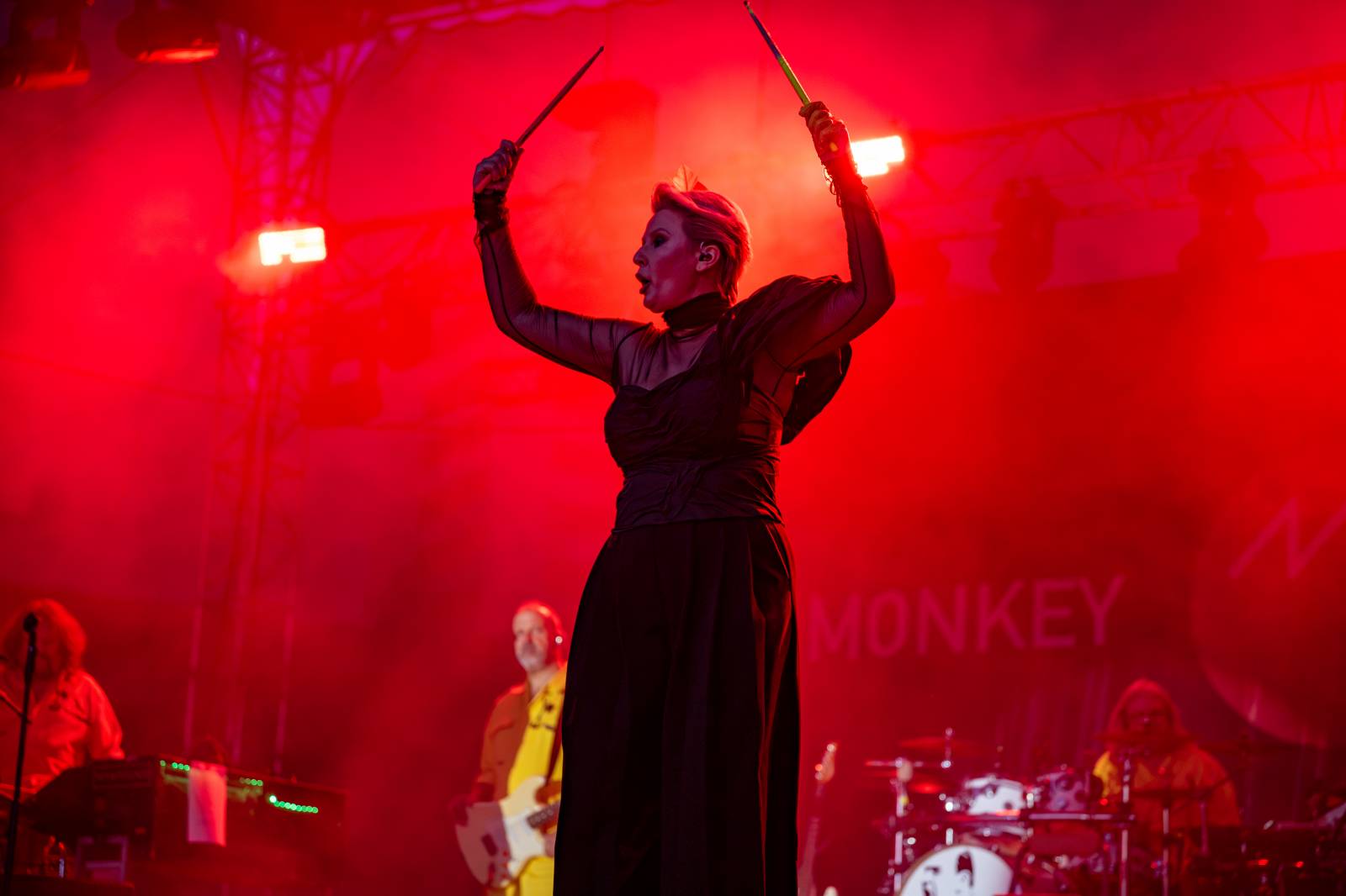 Party plná groovu a nakažlivé radosti. Monkey Business oslavili na Prague Open Air šestadvacáté narozeniny