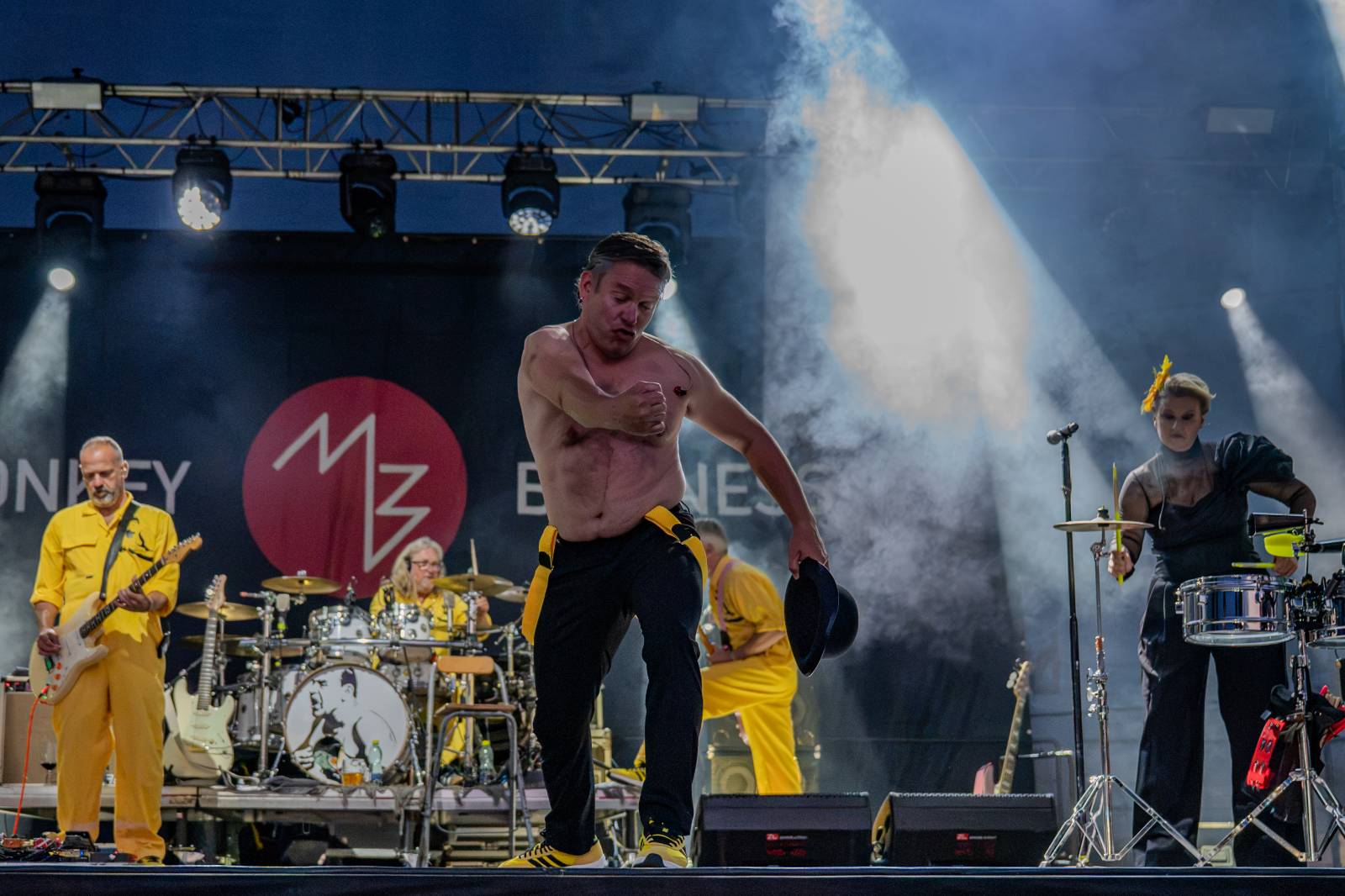Party plná groovu a nakažlivé radosti. Monkey Business oslavili na Prague Open Air šestadvacáté narozeniny