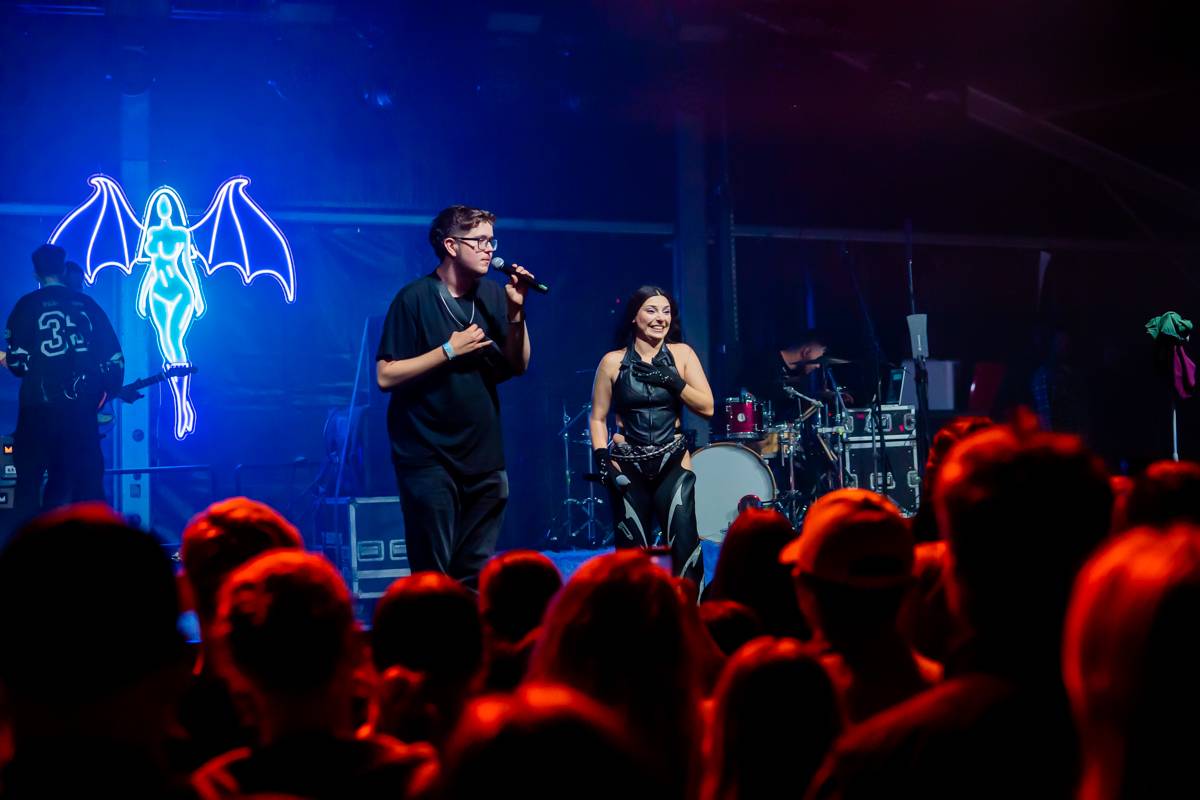 Benátská!, den druhý. Roxette uchvátili publikum, Pam Rabbit měla show plnou překvapení a dorazili i Chinaski