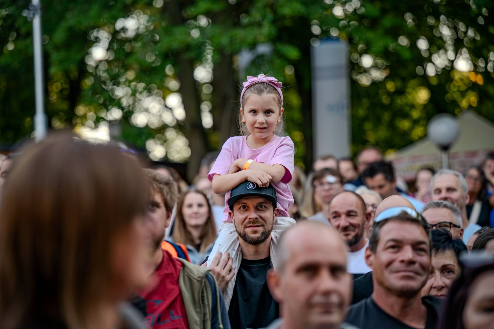 Vyprodaný Písek tleskal vestoje. Čechomor a Lenka Dusilová nadchli fanoušky