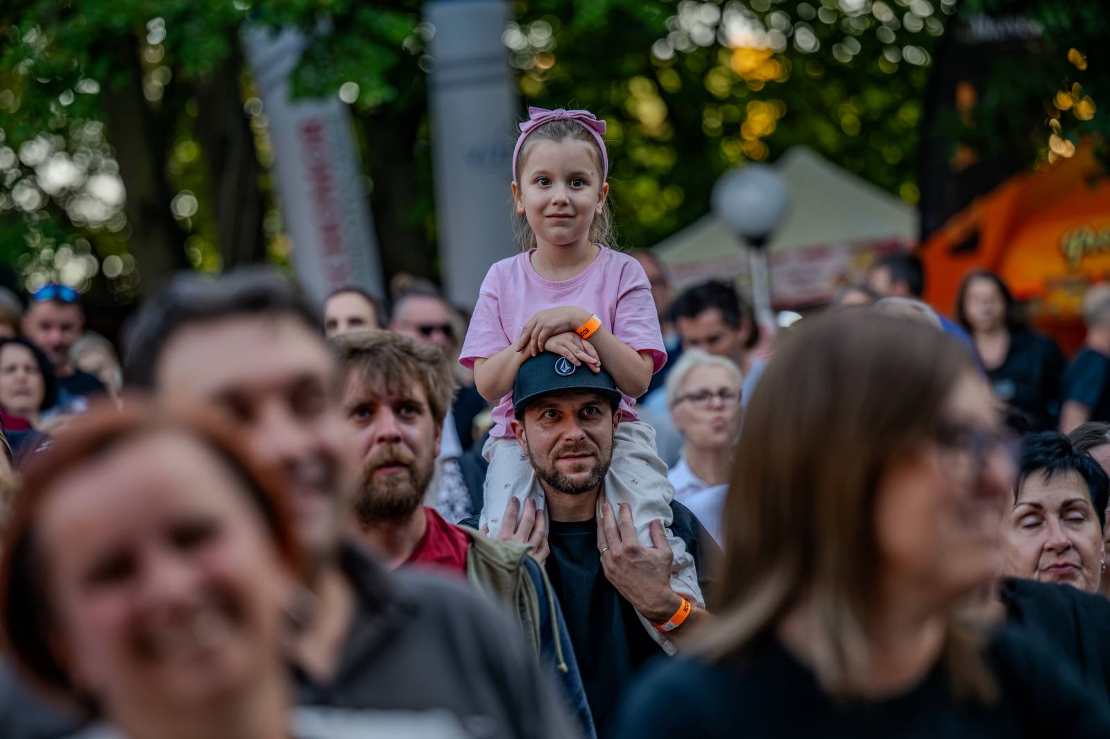 Vyprodaný Písek tleskal vestoje. Čechomor a Lenka Dusilová nadchli fanoušky