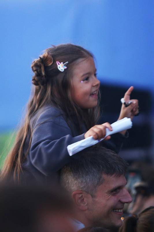 Cibula Fest, den druhý. No Name, Ewa Farna, Dymytry a závěr s Traktorem