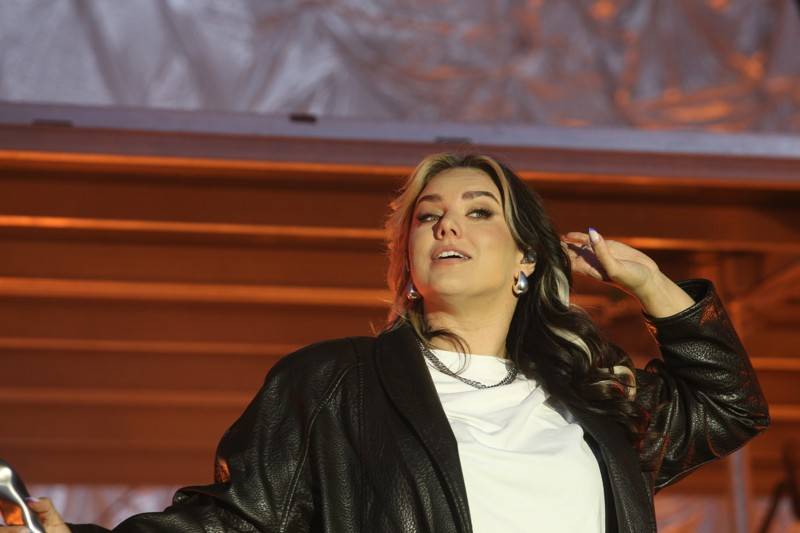 Cibula Fest, den druhý. No Name, Ewa Farna, Dymytry a závěr s Traktorem