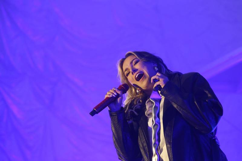 Cibula Fest, den druhý. No Name, Ewa Farna, Dymytry a závěr s Traktorem