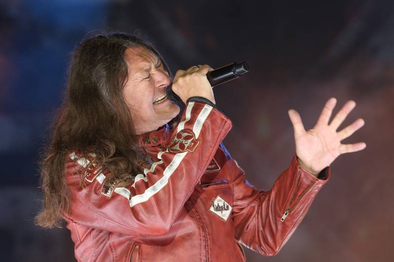 Cibula Fest, den druhý. No Name, Ewa Farna, Dymytry a závěr s Traktorem