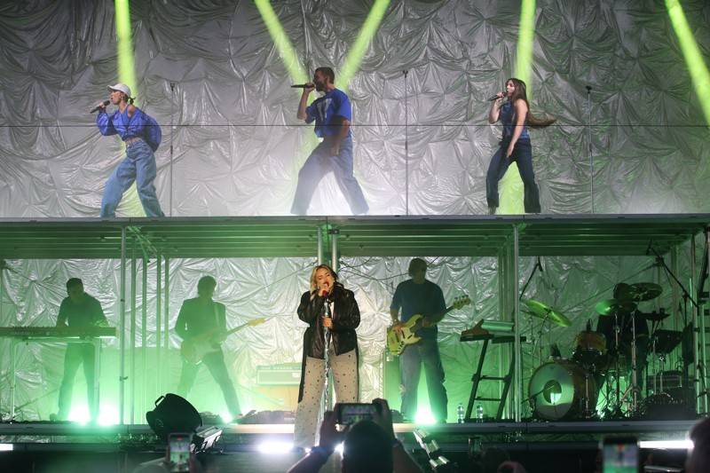 Cibula Fest, den druhý. No Name, Ewa Farna, Dymytry a závěr s Traktorem