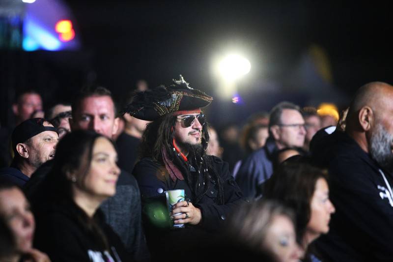 Cibula Fest, den druhý. No Name, Ewa Farna, Dymytry a závěr s Traktorem