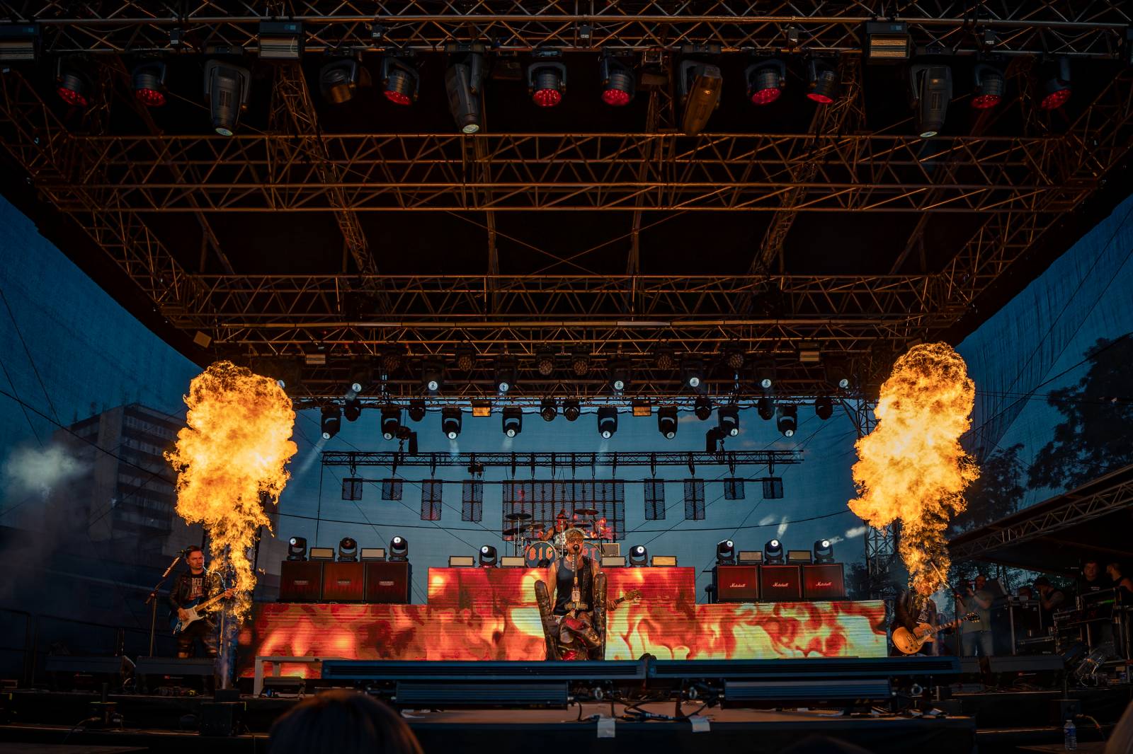 Rybičky 48 rozezpívaly Holešovice. Kuba Ryba si zatančil s fanynkami a pozval všechny na jEDEN koncert