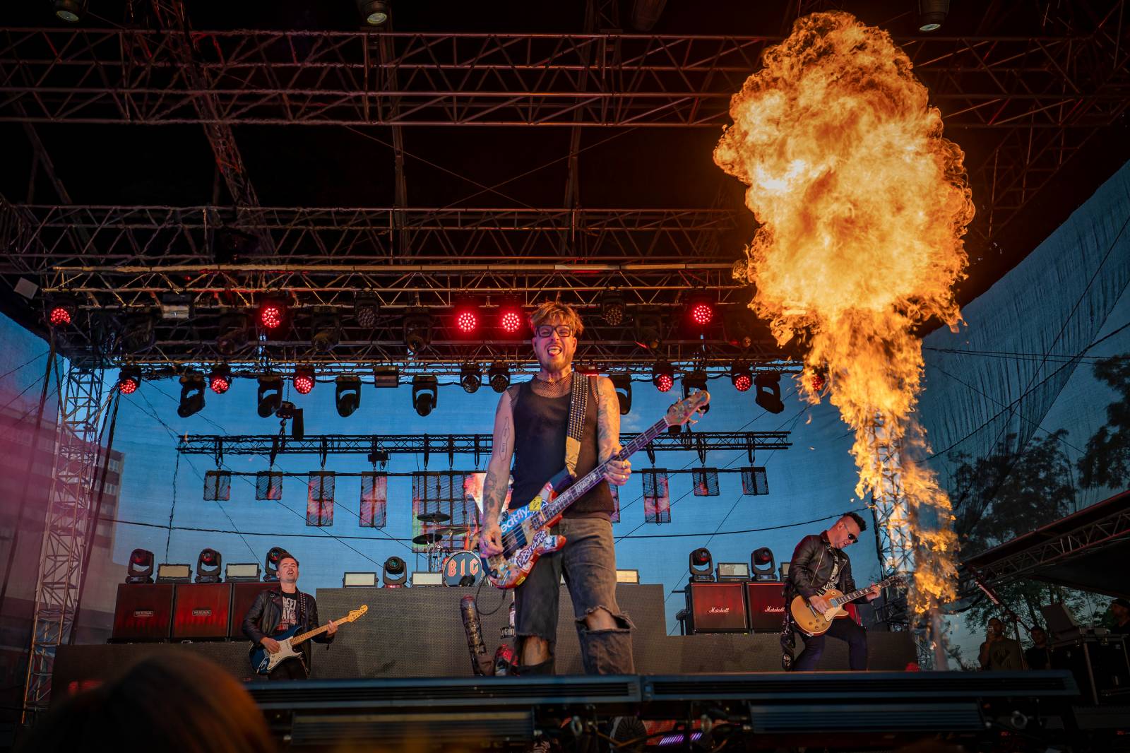 Rybičky 48 rozezpívaly Holešovice. Kuba Ryba si zatančil s fanynkami a pozval všechny na jEDEN koncert