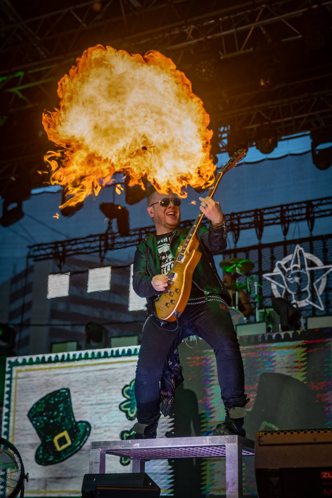 Rybičky 48 rozezpívaly Holešovice. Kuba Ryba si zatančil s fanynkami a pozval všechny na jEDEN koncert