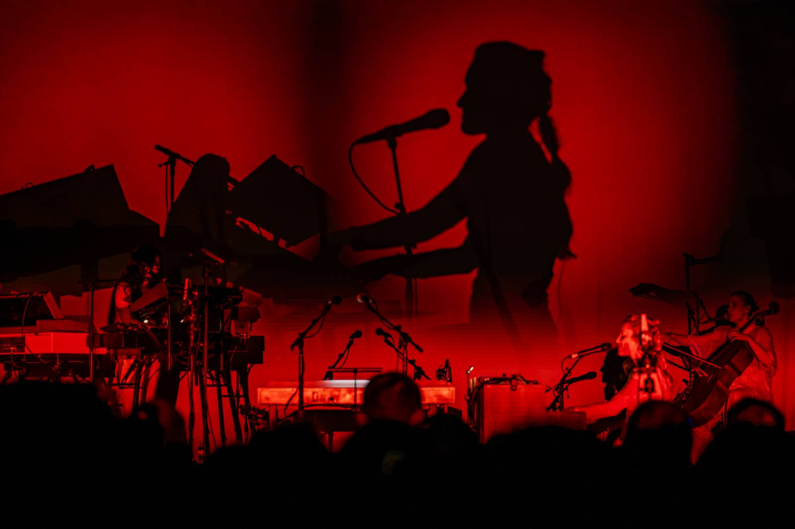 Agnes Obel je zpět na scéně. Nadchla pražskou Archu+