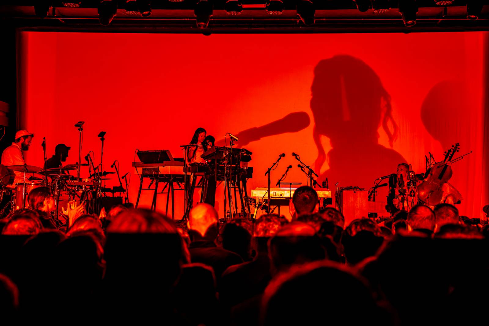 Agnes Obel je zpět na scéně. Nadchla pražskou Archu+