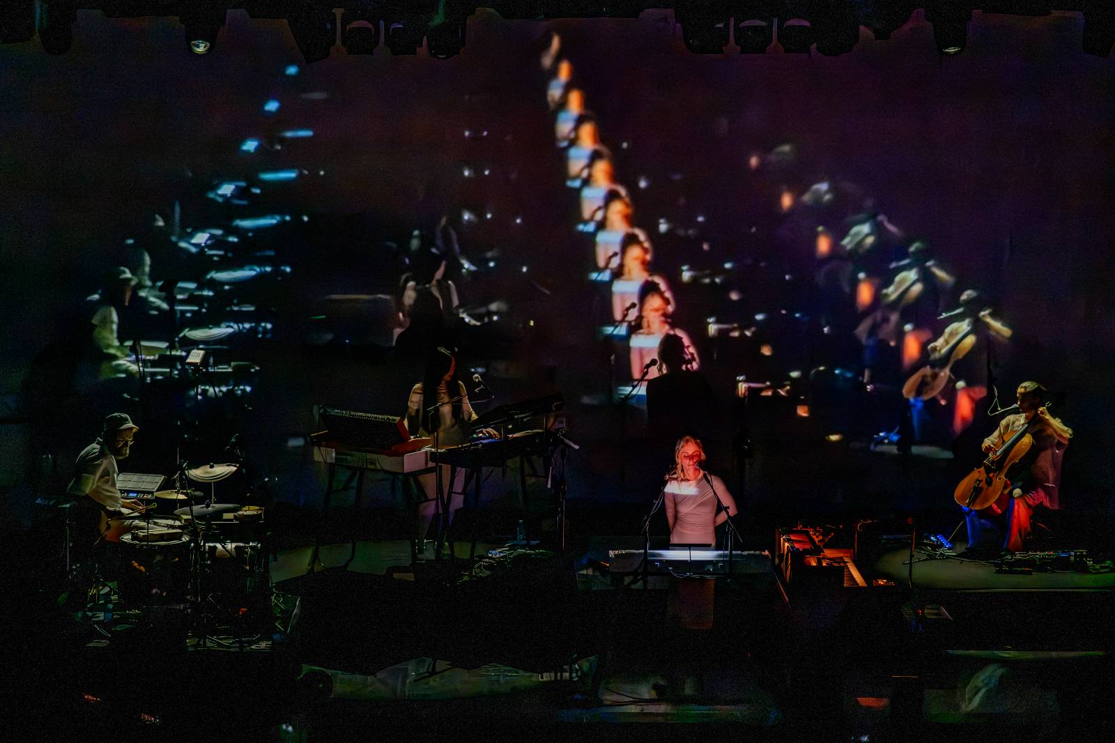 Agnes Obel je zpět na scéně. Nadchla pražskou Archu+