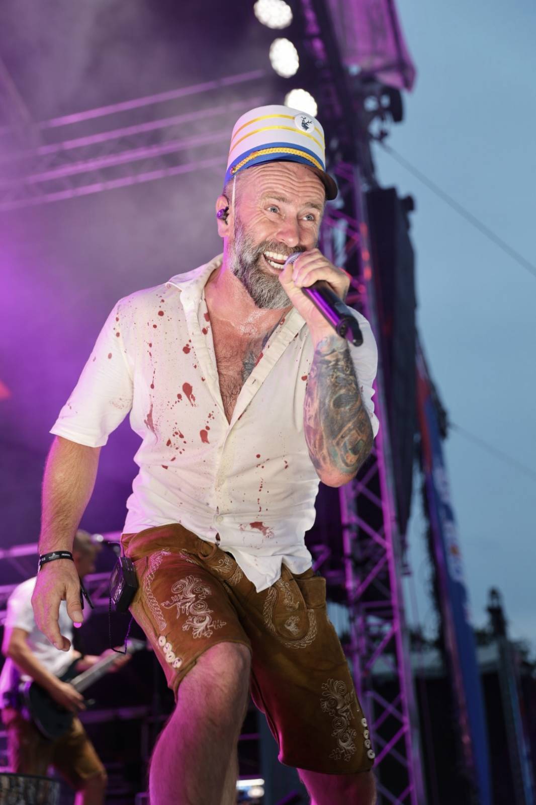 Hrady CZ poprvé v Hluboké nad Vltavou. Festival odstartoval Rytmus, závěr prvního dne obstaraly Rybičky 48