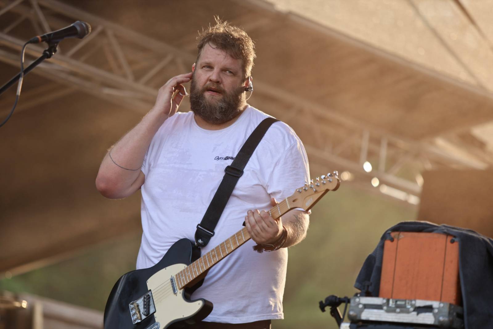 Hrady CZ poprvé v Hluboké nad Vltavou. Festival odstartoval Rytmus, závěr prvního dne obstaraly Rybičky 48
