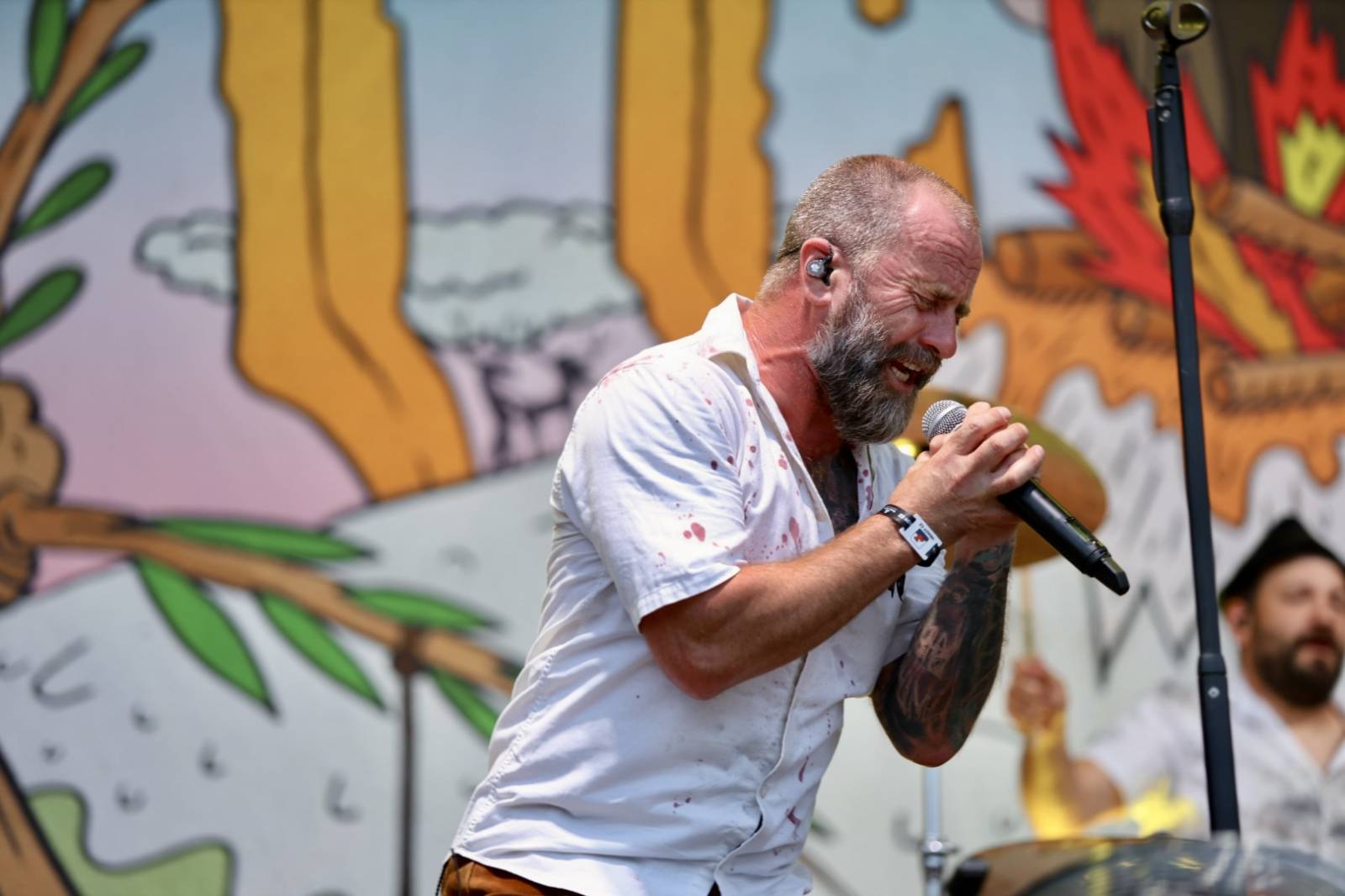 Hrady CZ poprvé v Hluboké nad Vltavou. Festival odstartoval Rytmus, závěr prvního dne obstaraly Rybičky 48