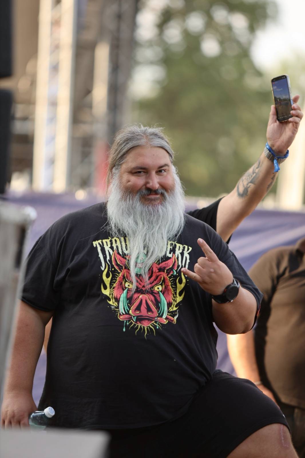 Hrady CZ poprvé v Hluboké nad Vltavou. Festival odstartoval Rytmus, závěr prvního dne obstaraly Rybičky 48
