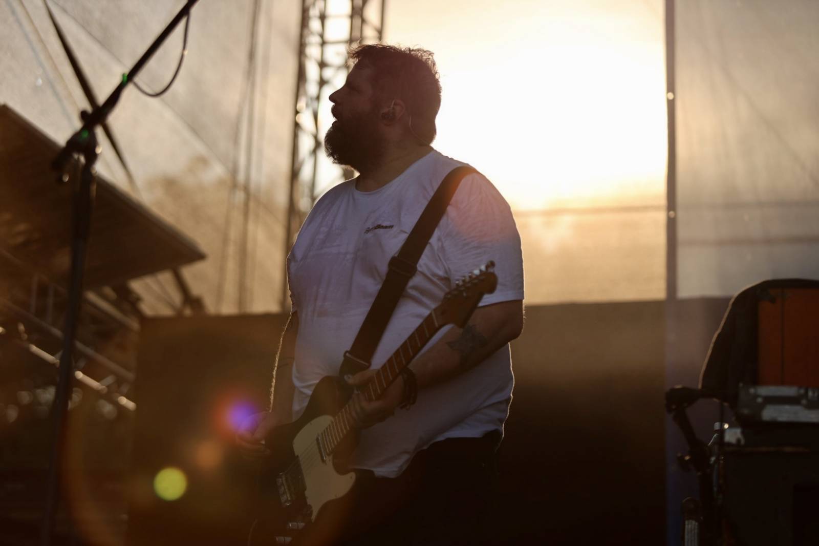 Hrady CZ poprvé v Hluboké nad Vltavou. Festival odstartoval Rytmus, závěr prvního dne obstaraly Rybičky 48