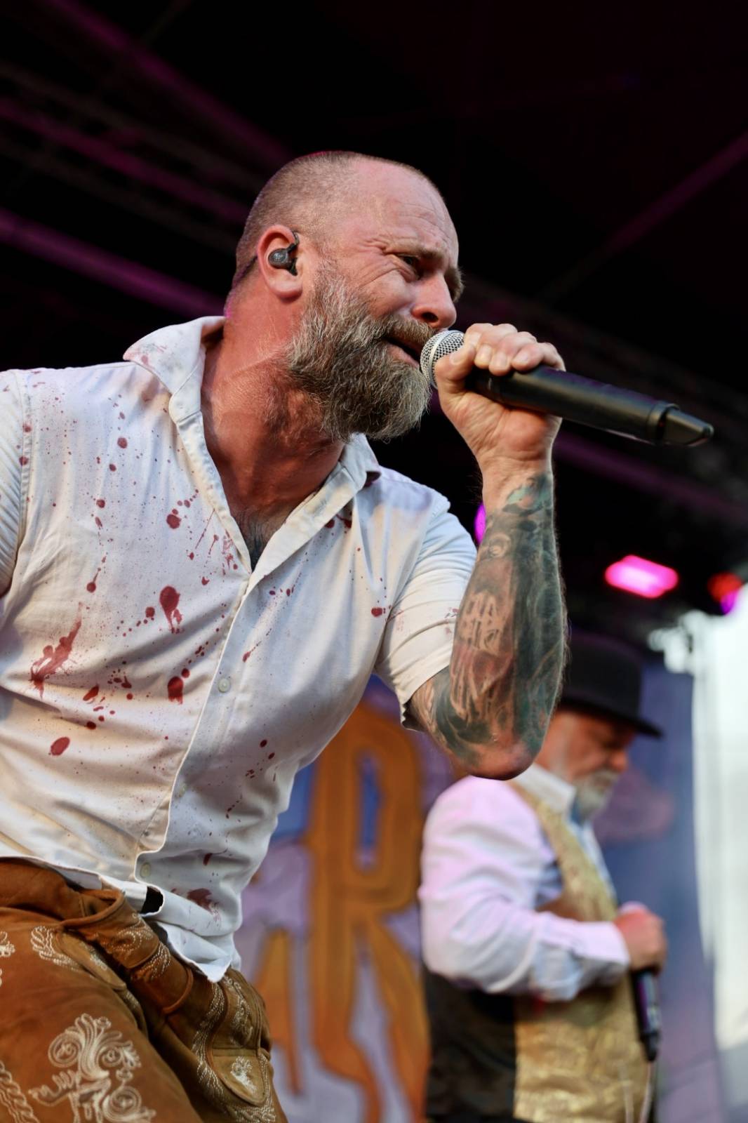 Hrady CZ poprvé v Hluboké nad Vltavou. Festival odstartoval Rytmus, závěr prvního dne obstaraly Rybičky 48