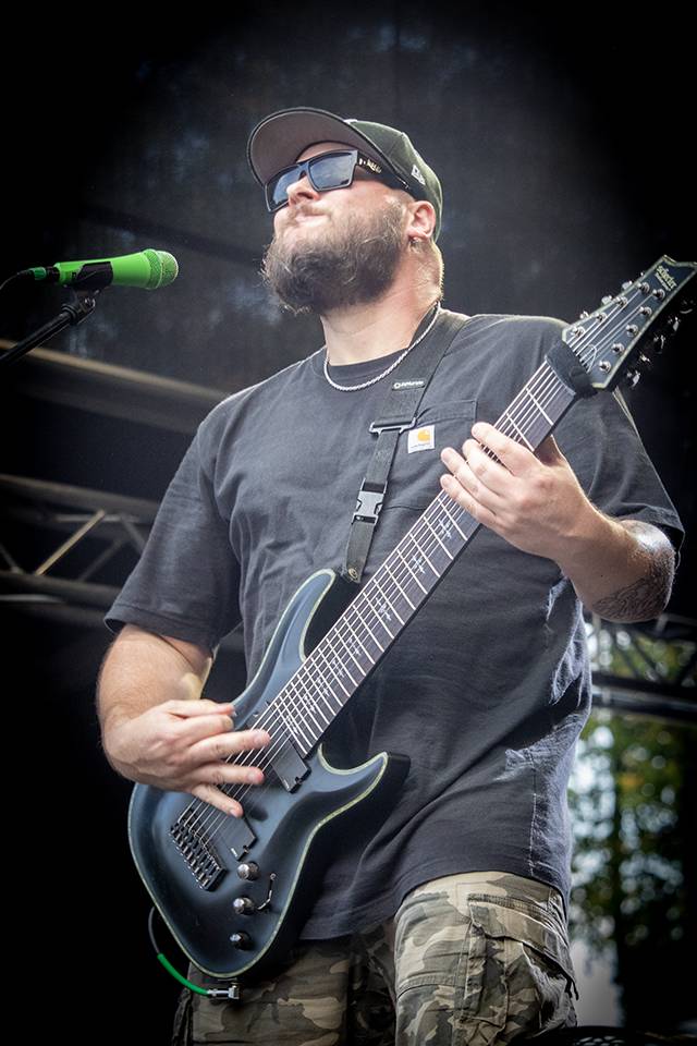 Brutal Assault odstartoval zostra. Warm-up party ovládli Patriarcha, Morax nebo Filth