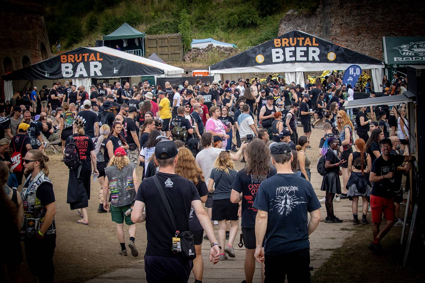 Jste na Brutal Assault? Najděte se v našem fotoreportu