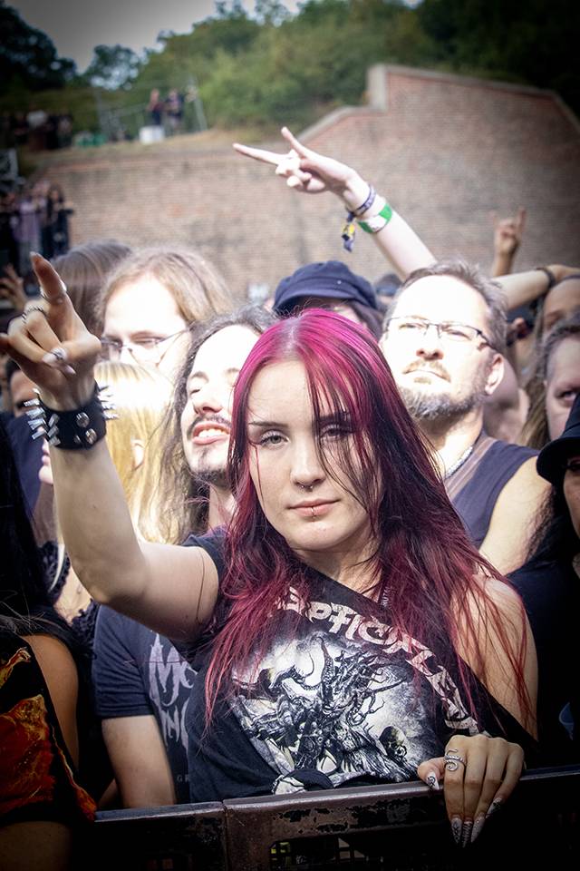 Jste na Brutal Assault? Najděte se v našem fotoreportu