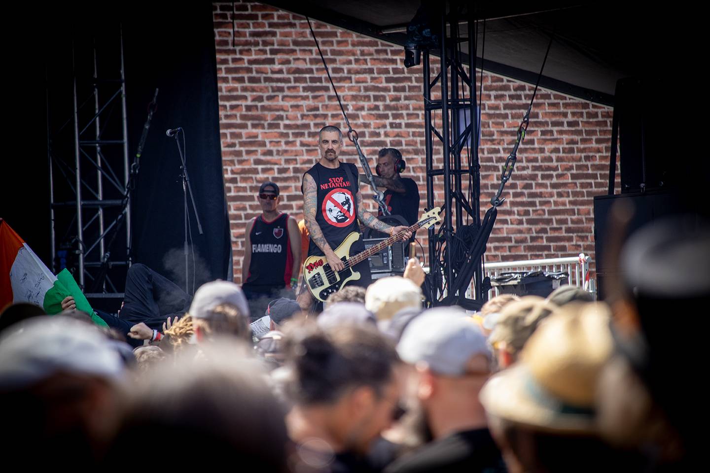 Brutal Assault, den třetí: Žánrové hranice zbourali Primus, severskou atmosféru přivezli Eivør a bavili i Misþyrming s Nergalem