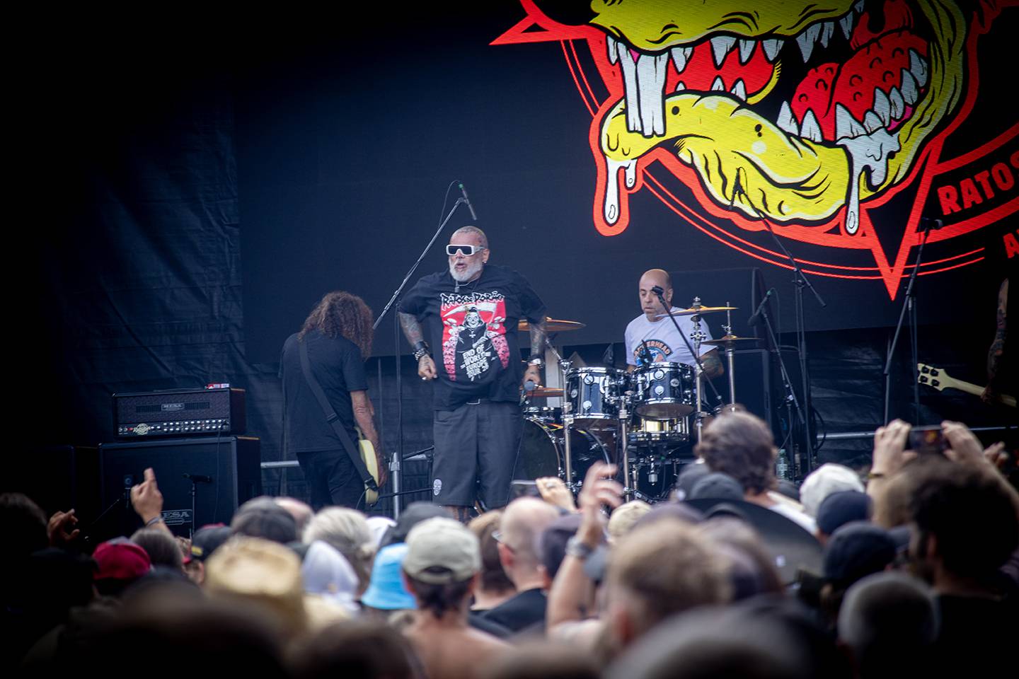 Brutal Assault, den třetí: Žánrové hranice zbourali Primus, severskou atmosféru přivezli Eivør a bavili i Misþyrming s Nergalem