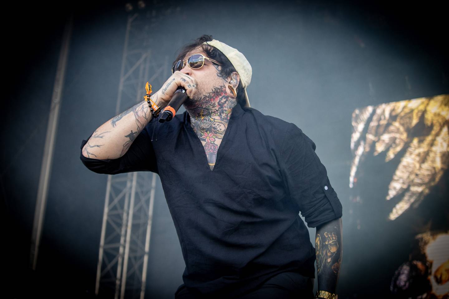 Brutal Assault, den třetí: Žánrové hranice zbourali Primus, severskou atmosféru přivezli Eivør a bavili i Misþyrming s Nergalem