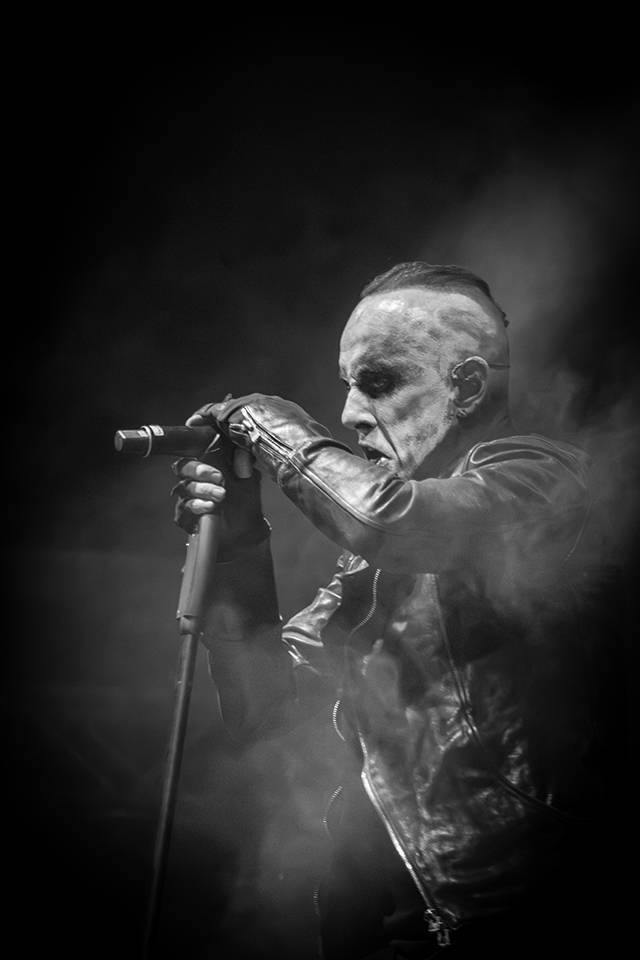 Brutal Assault, den třetí: Žánrové hranice zbourali Primus, severskou atmosféru přivezli Eivør a bavili i Misþyrming s Nergalem