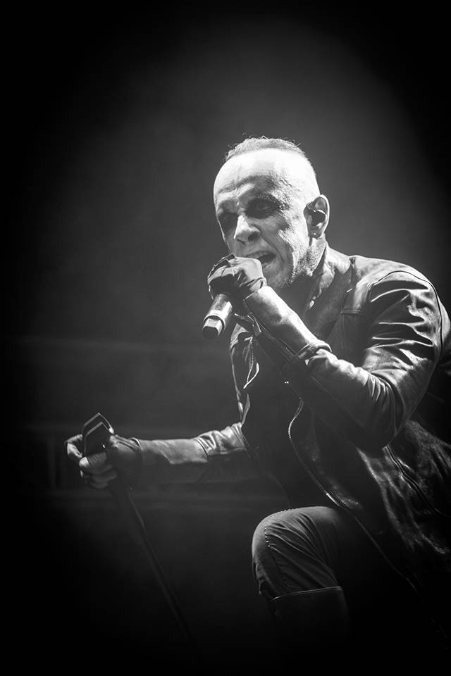 Brutal Assault, den třetí: Žánrové hranice zbourali Primus, severskou atmosféru přivezli Eivør a bavili i Misþyrming s Nergalem