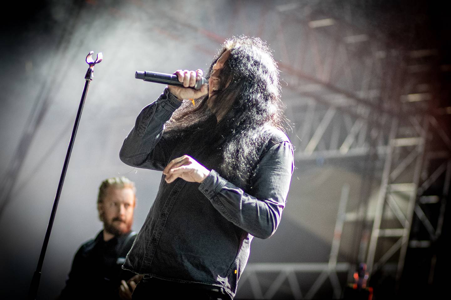 Brutal Assault, den třetí: Žánrové hranice zbourali Primus, severskou atmosféru přivezli Eivør a bavili i Misþyrming s Nergalem